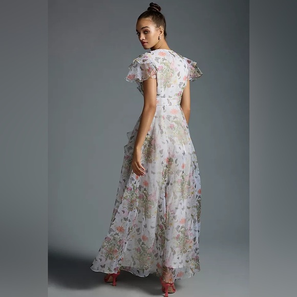 Flowy garden floral organza gown with ruffles and butterflies - Picture 2 of 10